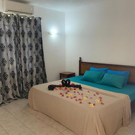 Viksh Seaview Apartment ラ・ガウレット エクステリア 写真